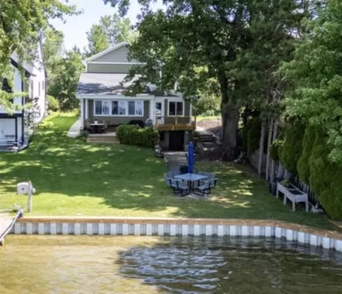 7353 Davies, Rockford, MI 49341
