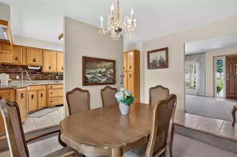 Dining - 403 Hill, Jackson, MI 49202 photo 4 of 4