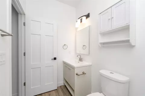 Bath - 303 Middle, Three Rivers, MI 49093 photo 2 of 2