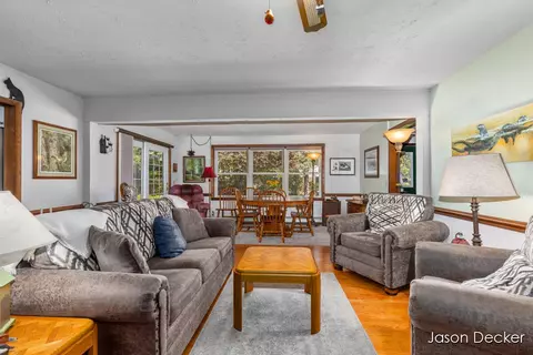 Living - 6322 Atkinson, Grayling, MI 49738 photo 4 of 4