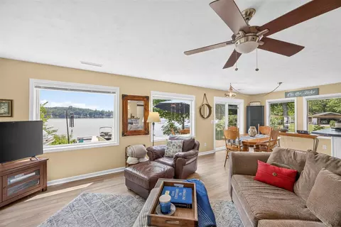 Living - 14130 Birch, Evart, MI 49631 photo 2 of 6