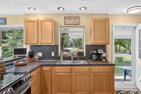 Kitchen - 14130 Birch, Evart, MI 49631 photo 3 of 10