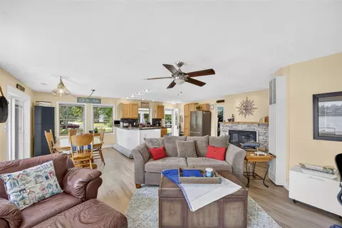 Living - 14130 Birch, Evart, MI 49631 photo 4 of 6