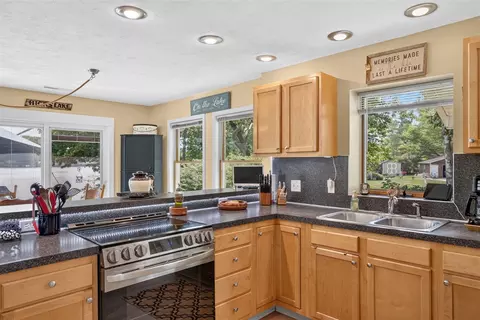 Kitchen - 14130 Birch, Evart, MI 49631 photo 7 of 10