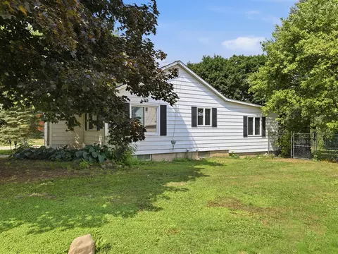 38 Arthur, Grant, MI 49327 photo 24