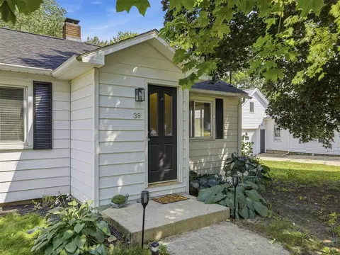 38 Arthur, Grant, MI 49327 photo 3