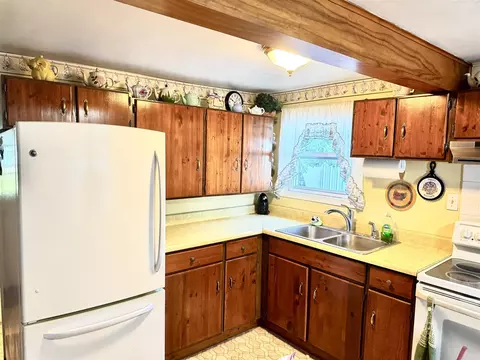 Kitchen - 111 S Hemlock, Evart, MI 49631 photo 2 of 2