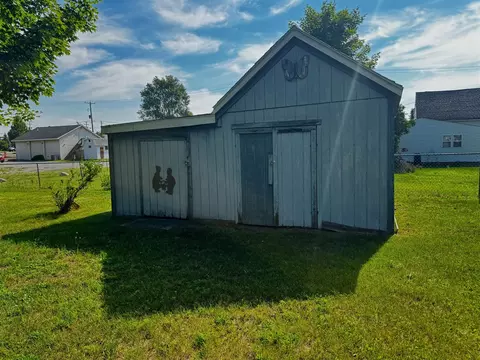Exterior - 111 S Hemlock, Evart, MI 49631 photo 5 of 5