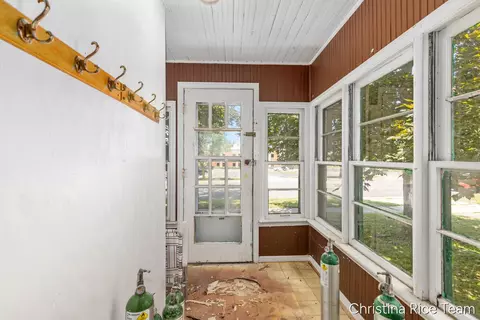 Entry Way - 115 E Congress, Belding, MI 48809 photo 3 of 5