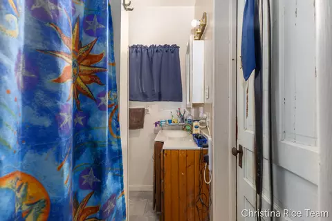 Bath - 115 E Congress, Belding, MI 48809 photo 1 of 2