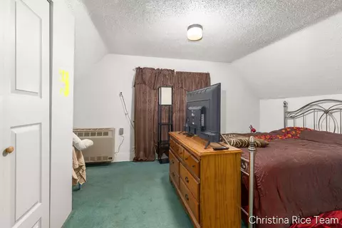 Bedroom - 115 E Congress, Belding, MI 48809 photo 3 of 6