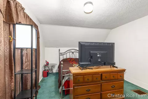Bedroom - 115 E Congress, Belding, MI 48809 photo 4 of 6
