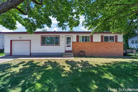 2179 Lincoln Park, Norton Shores, MI 49441