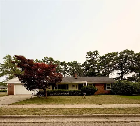 1499 Eastwood, Muskegon, MI 49442