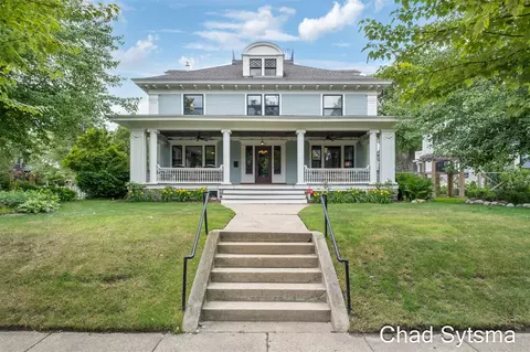 703 Madison, Grand Rapids, MI 49503