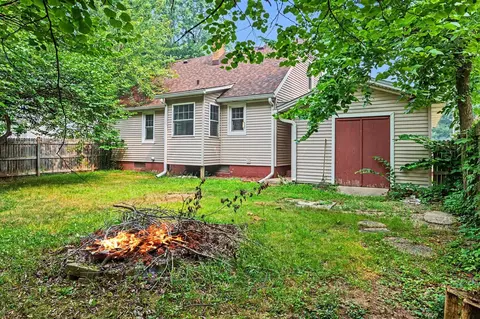 Exterior - 1050 Bloomfield, Plainwell, MI 49080 photo 3 of 3