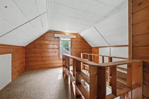 Entry Way - 1050 Bloomfield, Plainwell, MI 49080 photo 1 of 1