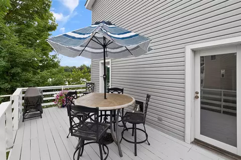 Exterior - 15657 Lakeview, Buchanan, MI 49107 photo 4 of 6