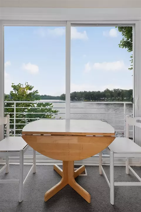 Dining - 15657 Lakeview, Buchanan, MI 49107 photo 2 of 3