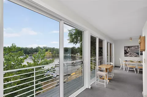 Dining - 15657 Lakeview, Buchanan, MI 49107 photo 3 of 3