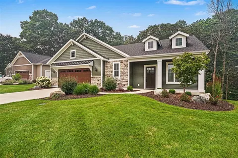 4617 Cottage Crk, Holland, MI 49423