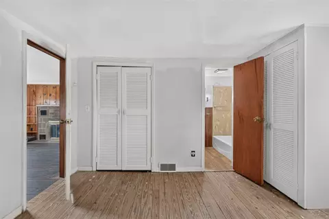 Bedroom - 5000 Zygmunt, Jackson, MI 49201 photo 4 of 4