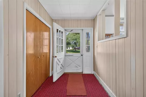 Entry Way - 5000 Zygmunt, Jackson, MI 49201 photo 1 of 3