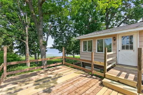 Exterior - 5000 Zygmunt, Jackson, MI 49201 photo 6 of 20