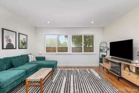 Living - 4789 Pleasant, Hamilton, MI 49419 photo 4 of 4