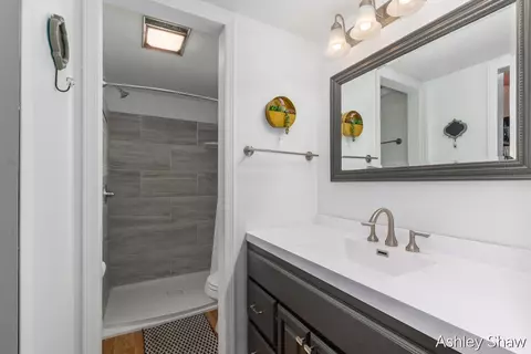 Bath - 4789 Pleasant, Hamilton, MI 49419 photo 1 of 3