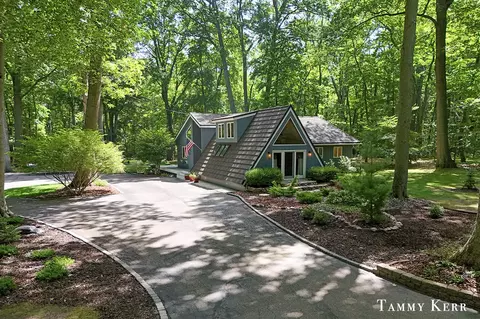 6051 Old Allegan, Saugatuck, MI 49453