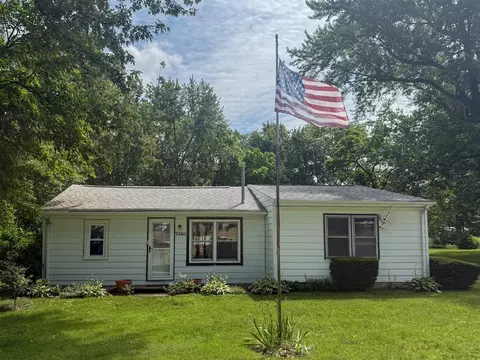 52411 Lakeview, Dowagiac, MI 49047
