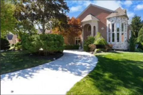 833 Lakewood, Rochester Hills, MI 48309