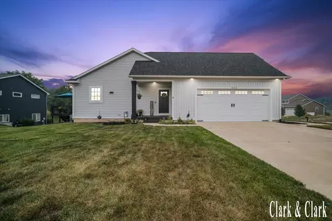 3155 Sandy, Grandville, MI 49418