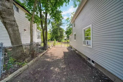 Exterior - 153 Hollis, Jackson, MI 49203 photo 11 of 16