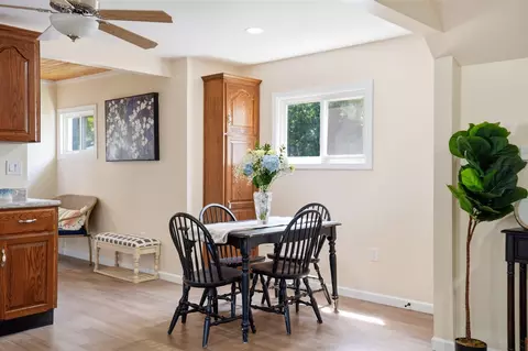Dining - 153 Hollis, Jackson, MI 49203 photo 1 of 3