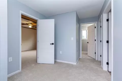 Entry Way - 22714 Heussner, Warren, MI 48089 photo 5 of 6