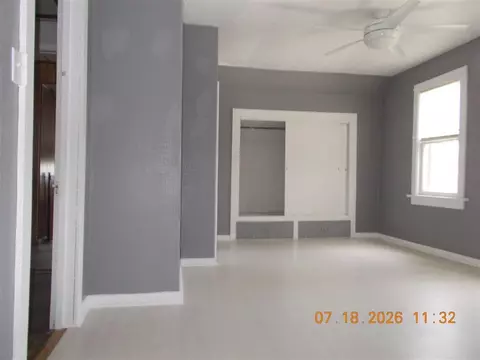 Bedroom - 760 Washington, Monroe, MI 48161 photo 3 of 5