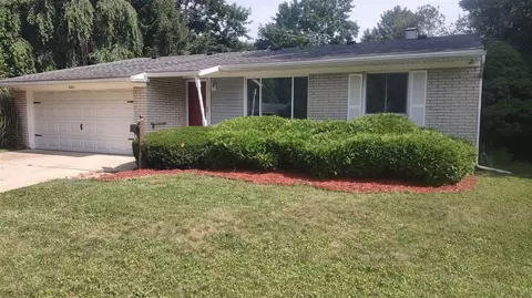 8601 Cedar, Ypsilanti, MI 48198