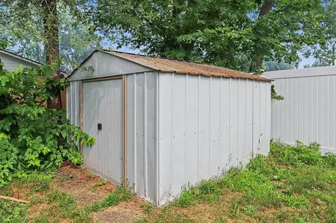 900 Jefferson, Three Rivers, MI 49093 photo 21
