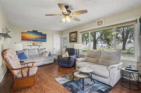 900 Jefferson, Three Rivers, MI 49093 photo 2