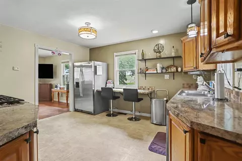 900 Jefferson, Three Rivers, MI 49093 photo 4