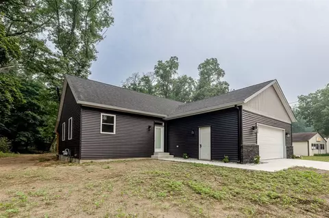 8187 Holton, Holton, MI 49425