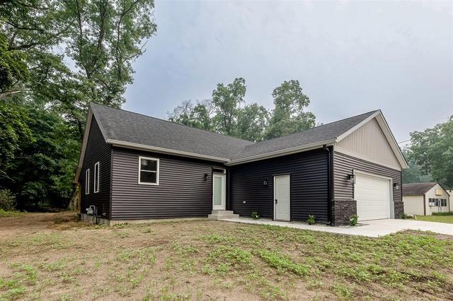 8187 Holton, Holton, MI 49425