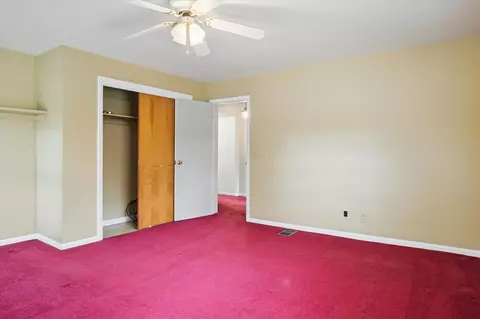 Bedroom - 3650 Hogback, Fowlerville, MI 48836 photo 5 of 8