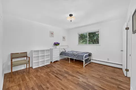 Bedroom - 6720 Horton, Jackson, MI 49201 photo 1 of 8