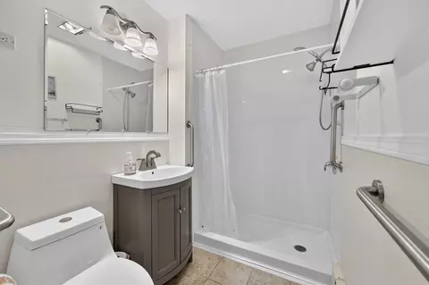 Bath - 6720 Horton, Jackson, MI 49201 photo 2 of 3