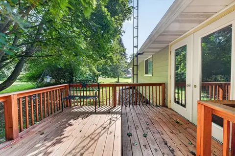 Exterior - 6720 Horton, Jackson, MI 49201 photo 6 of 12