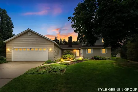 6392 Blue Jay, Holland, MI 49423