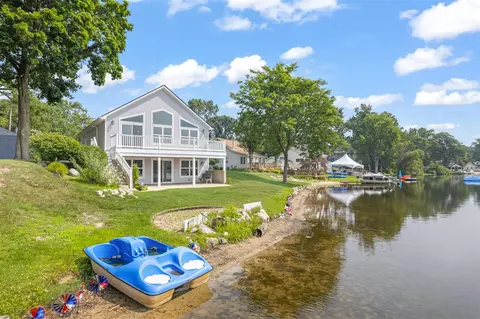 6730 Grand Bch, Brighton, MI 48114